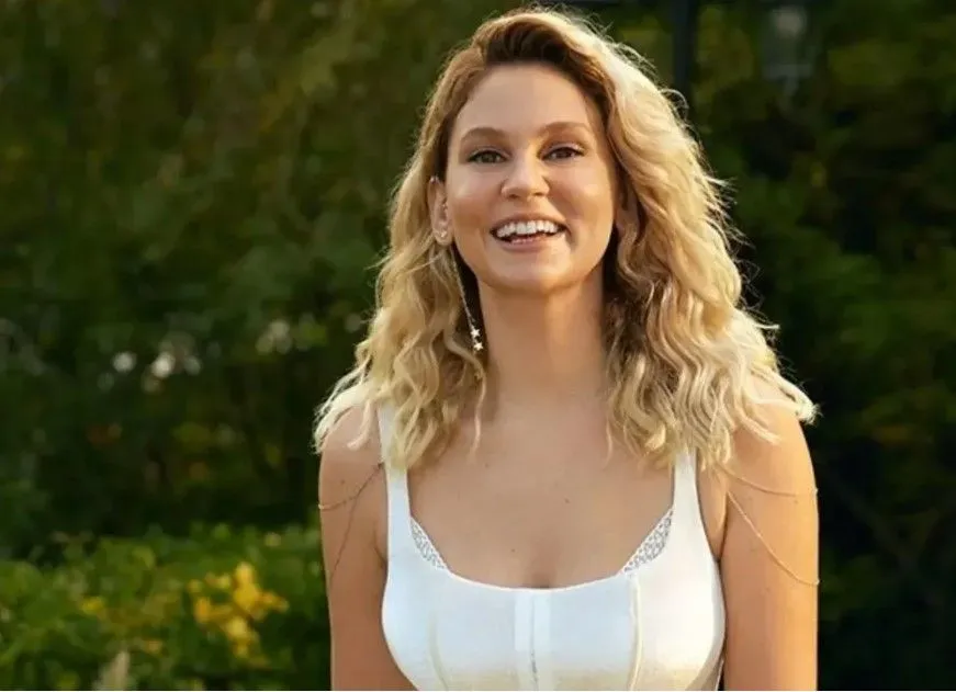 Farah Zeynep Abdullah ile Kanal D arasında 'Mehmet Ali Erbil' tartışması