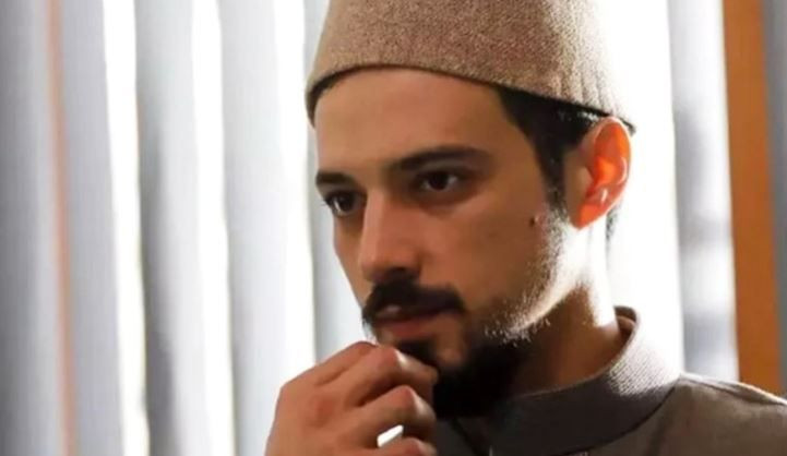 Kızıl Goncalar'ın Cüneyd'i Mert Yazıcıoğlu'ndan yeni kareler
