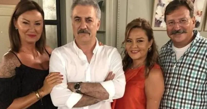 Çocuklar Duymasın'da birlikte oynamışlardı! Pınar Altuğ ve Zeyno Günenç tatilde karşılaştı