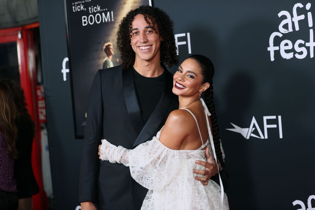 Ünlü oyuncu ve şarkıcı Vanessa Hudgens anne oldu