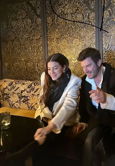 Başak Dizer, oğlu Kurt Efe'yle dans ettiği ve spor yaptığı anları paylaştı