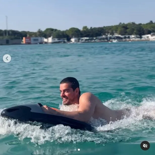 Berk Atan'dan su sporları şovu: Varım bu sporda...