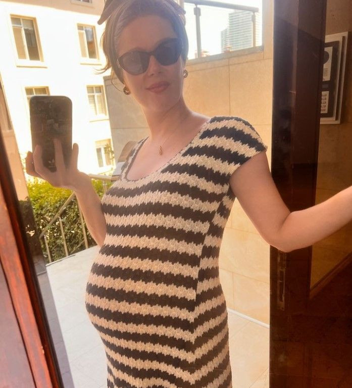 Burcu Biricik anne oldu! Kızı Luna'yı kucağına aldı