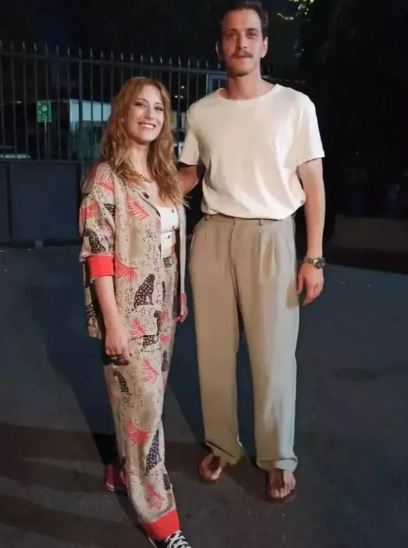 Lara Paşalı'dan Hazal Kaya'ya: Bu kadar benzemeleri şaka mı?