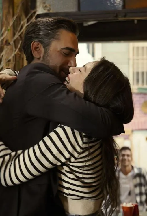 Neslihan Atagül ve Kadir Doğulu'dan müjdeli haber! Bebek bekliyorlar