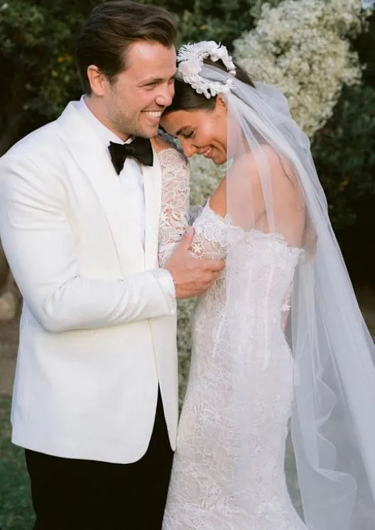 Bir ay önce evlenmişlerdi! Tolga Sarıtaş ve Zeynep Mayruk'tan yeni kare