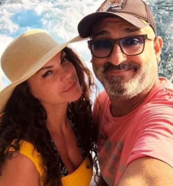 Nez ve Rüştü Onur Atilla'dan toplu taşımada yeni fotoğraflar geldi
