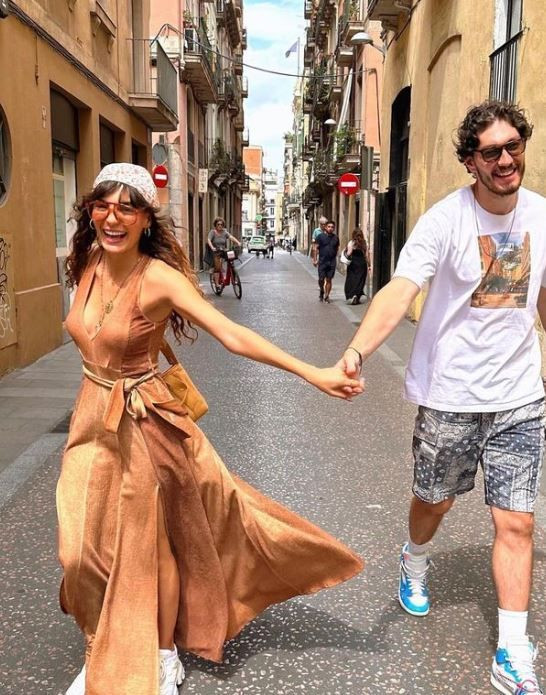 Ebru Şahin'in tatil pozları beğeni topladı