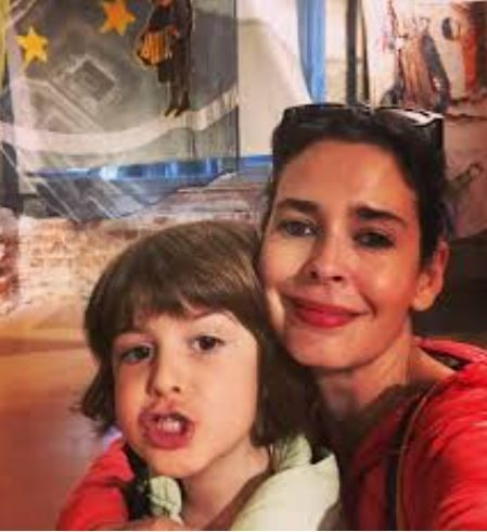 Pelin Batu oğlunun ismiyle ilgili paylaşımlara tepki gösterdi