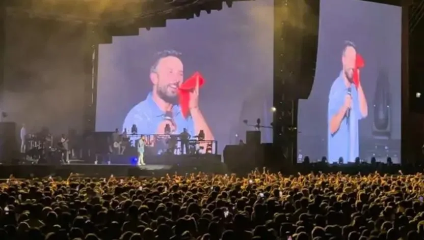 Megastar Tarkan havlusunu hayranlarına attı: Merak etmeyin terim mis gibi kokuyor