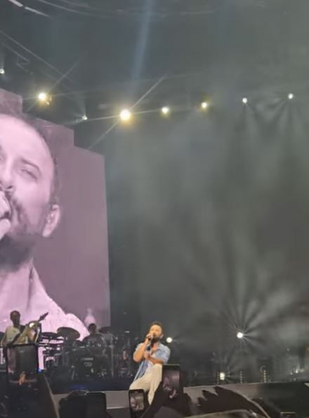 Megastar Tarkan havlusunu hayranlarına attı: Merak etmeyin terim mis gibi kokuyor