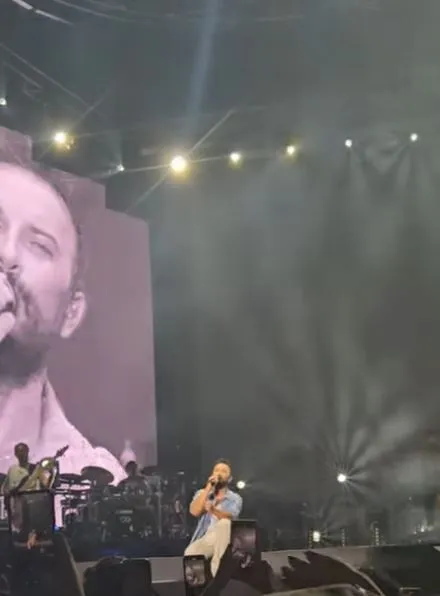 Megastar Tarkan havlusunu hayranlarına attı: Merak etmeyin terim mis gibi kokuyor