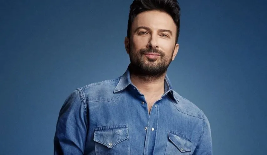 Megastar Tarkan havlusunu hayranlarına attı: Merak etmeyin terim mis gibi kokuyor