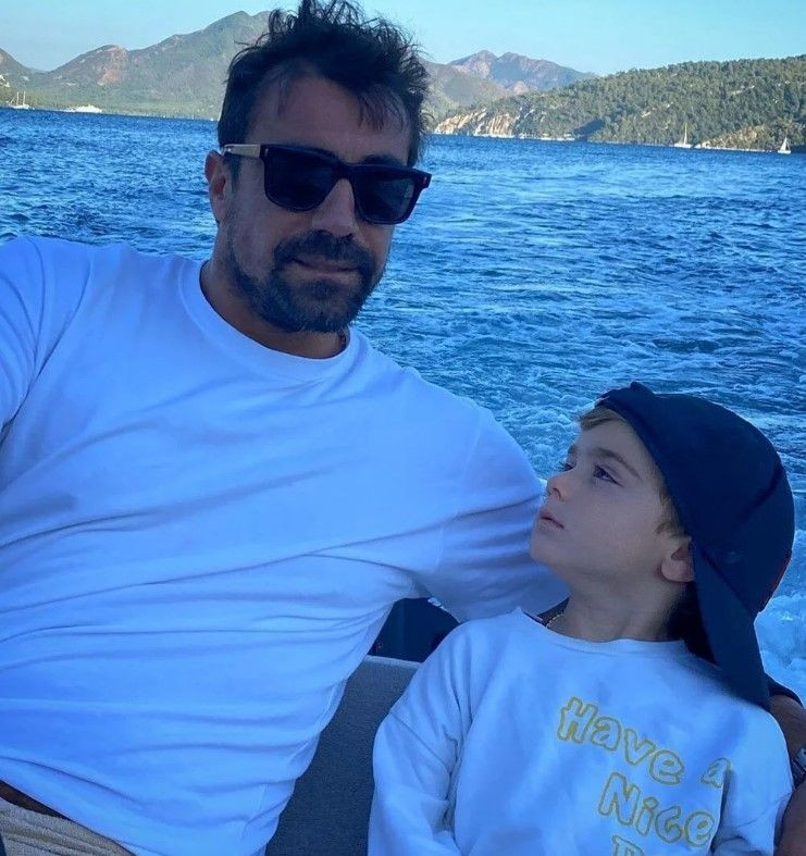 İbrahim Çelikkol ile oğlu Ali'den tatil pozları