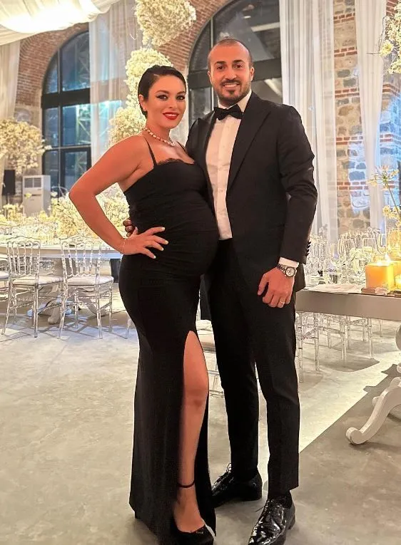 Ezgi Mola: “Pazarda her şey çok doğal, buradan bir şeyler almayı çok seviyorum”