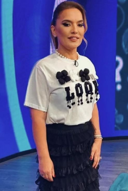 Demet Akalın 5 bin TL ödeyen kiracısına isyan etti: Siz bedavaya oturun diye almadık Demet Akalın 5 bin TL ödeyen kiracısına isyan etti: Siz bedavaya oturun diye almadık