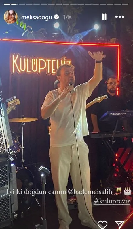 Salih Bademci 40. yaşını eşi ve arkadaşları ile kutladı