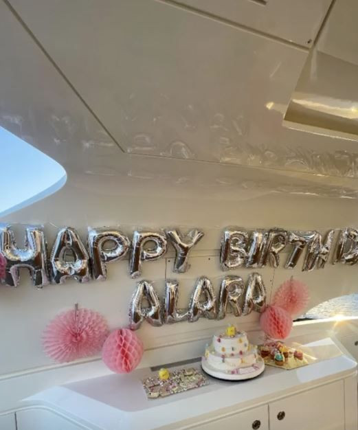 Nazlı Sabancı ve Hacı Sabancı çiftinin kızları Arzu Alara, 1 yaşına girdi