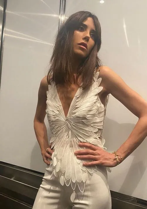 Oyuncu Cansu Dere erkeklerde aradığı özelliği açıkladı