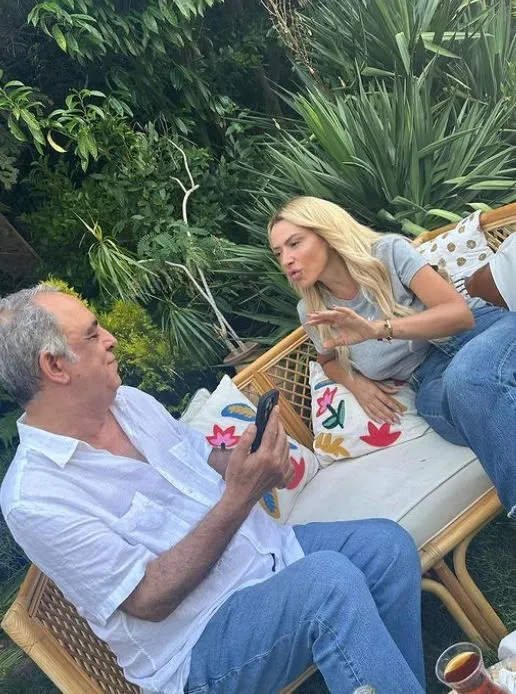 Hadise 'Esas Oğlan' setinden fotoğraflar paylaştı