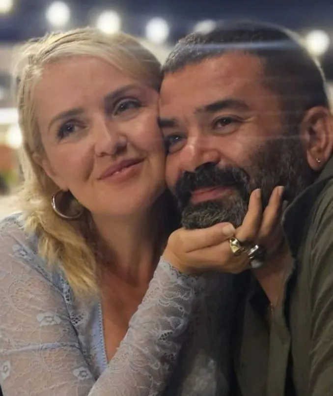 Bülent Şakrak, 8 aydır aşk yaşadığı Esra Akpınar'la ayrıldı