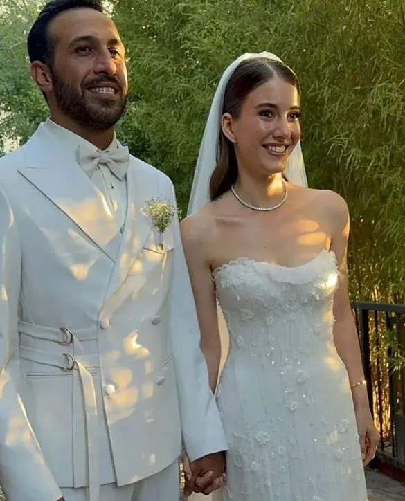 Taro Emir Tekin, Beril Pozam ile Ersin Arıcı'nın düğününden yeni kareler paylaştı