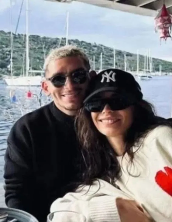 Devrim Özkan ve Lucas Torreira'dan barışma sonrası aşk dolu paylaşım