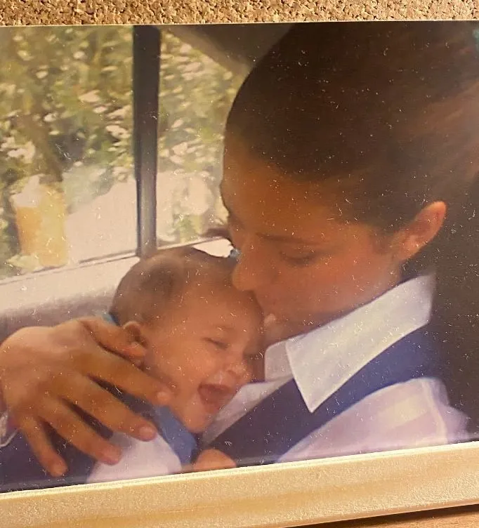 İclal Aydın: "Göğsümde uyuturdum. Şimdi uçağa bindi, kendi evine döndü"