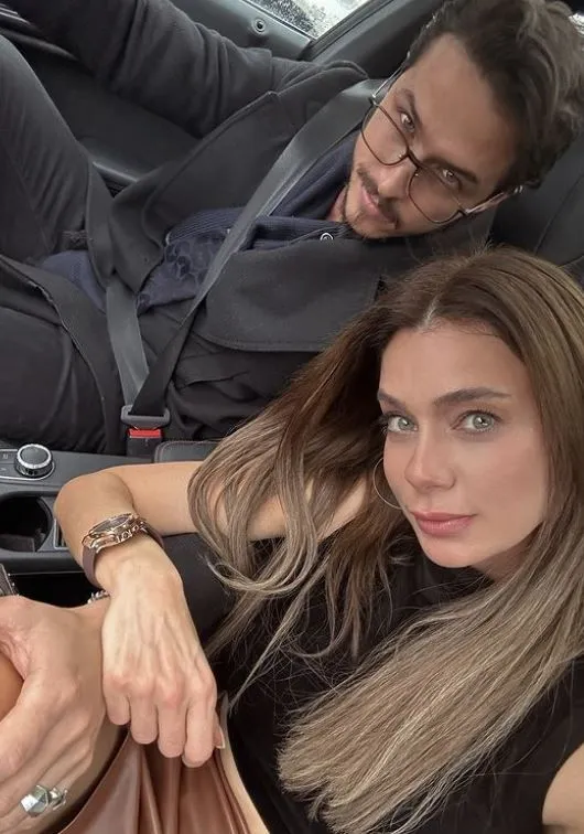 Oyuncu Çiğdem Batur'dan sevgilisi Gökhan Keser'e romantik kutlama