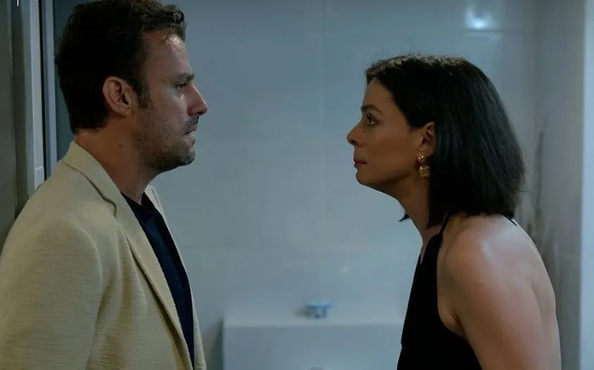 Ulaş Tuna Astepe’nin başrolünde yer aldığı "İlk ve Son" dizisi yeni sezonuyla dönüyor! İlk teaser yayınlandı