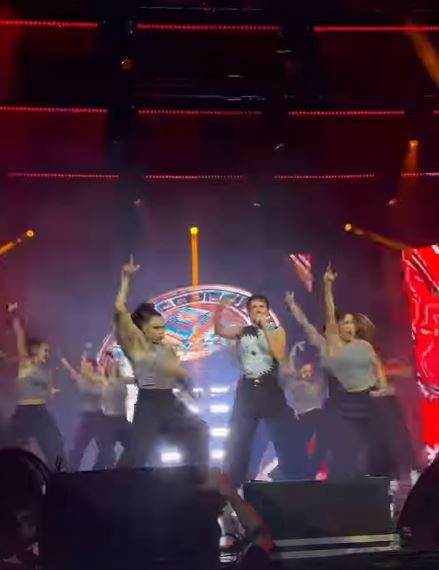 Edis'in Harbiye konserine ünlü akını