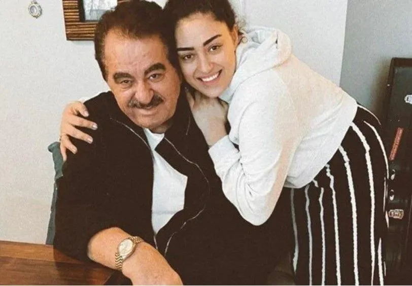 Dilan Çıtak'ın uçakta kedi krizi: Zor ayırdılar