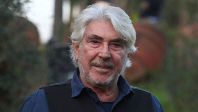 Erdal Özyağcılar'dan 'estetik' isyanı Erdal Özyağcılar'dan 'estetik' isyanı