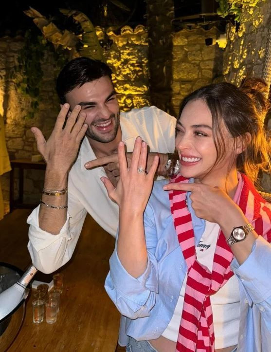 Oyuncu Rabia Soytürk sevgilisi Samet Vuruşan'dan evlilik teklifi aldı