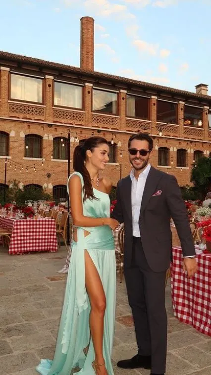 Hande Erçel'den sevgilisi Hakan Sabancı ile yeni kareler