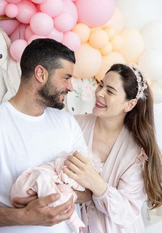 4 ay önce anne olan Yıldız Çağrı Atiksoy yeni karelerini paylaştı! Fit hali dikkat çekti