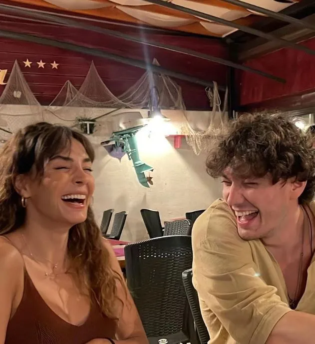 Ebru Şahin, eşi Cedi Osman ile Yunanistan'a taşındı! Yeni evlerinin manzarasını paylaştı