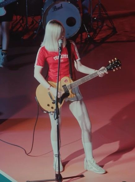 Aleyna Tilki kariyerine rock star olarak devam edeceğini açıkladı