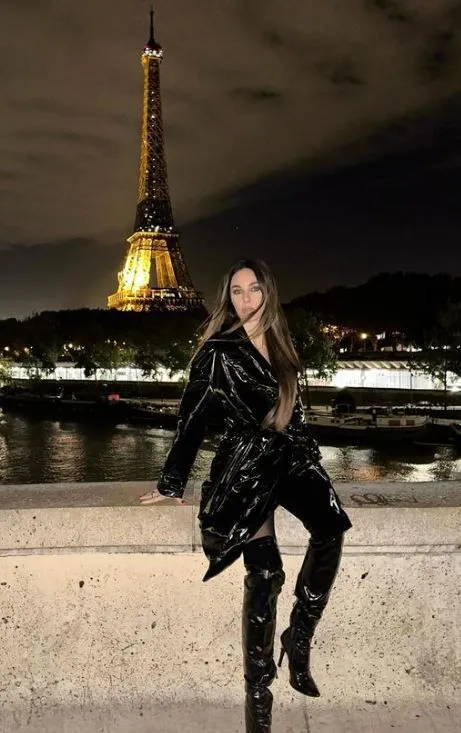 Defne Samyeli, Paris'e tatile çıktı! Samyeli'nin tarzı beğeni topladı