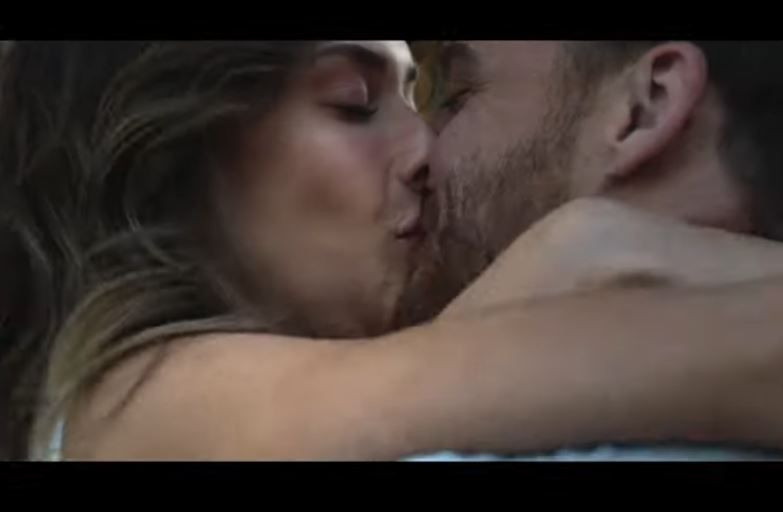 Mavi Mağara filminin konusu ne, oyuncuları kimler? Mavi Mağara filmi nereden izlenir?