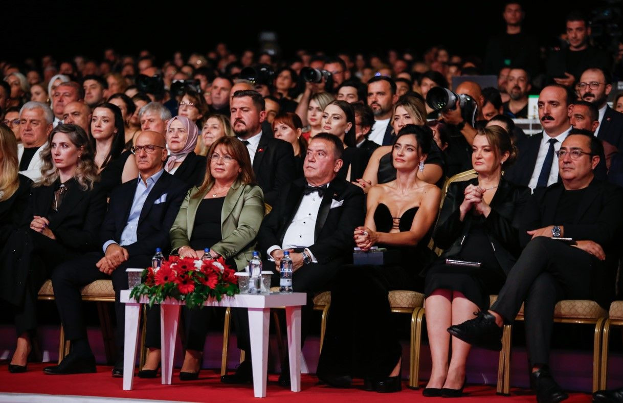 Altın Portakal Ödülleri sahiplerini buldu