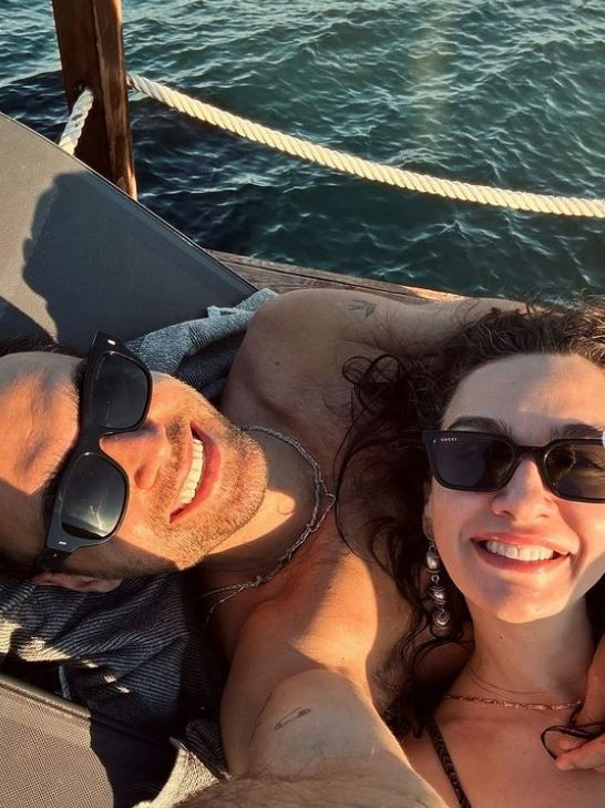 Birce Akalay'dan sevgilisi Hakan Kurtaş'la yeni kare