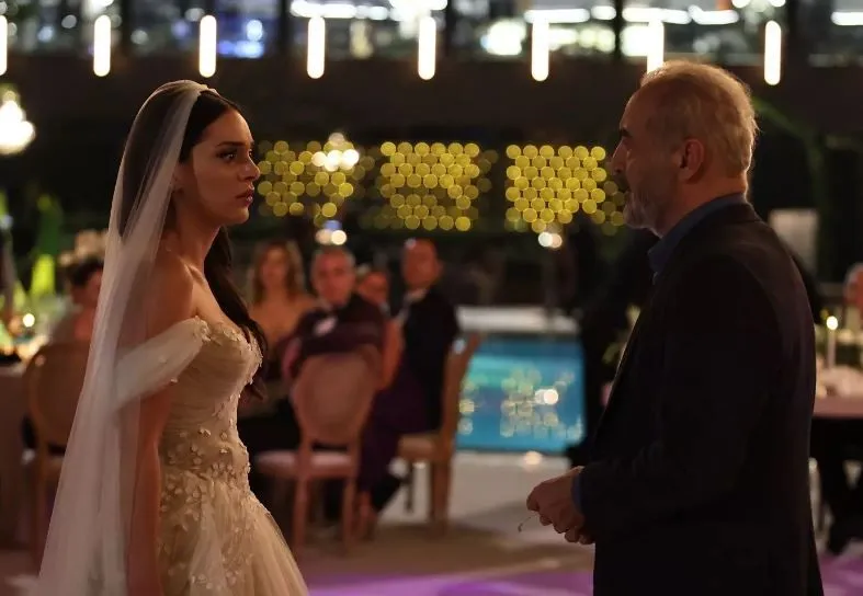 İnci Taneleri’nin yeni bölüm fragmanı yayınlandı! Dilber’in dansı sosyal medyada gündem oldu