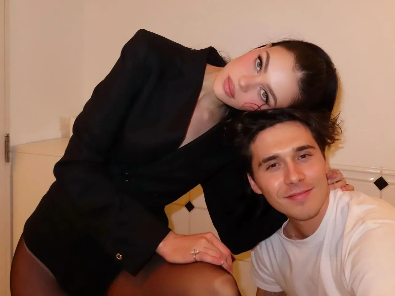 Brooklyn Beckham'dan Nicola Anne Peltz'e romantik 5'inci yıl kutlaması