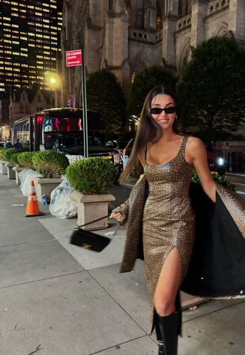 Hande Erçel sevgilisi Hakan Sabancı ile New York'ta! Çiftin yeni pozu beğeni topladı