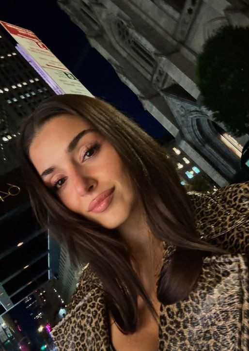 Hande Erçel sevgilisi Hakan Sabancı ile New York'ta! Çiftin yeni pozu beğeni topladı