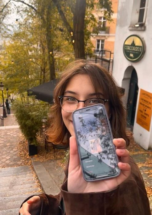 Tuba Büyüküstün ikiz kızları Maya ve Toprak ile Paris pozlarını paylaştı! İkizlerin son hali şaşırttı