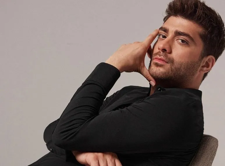 Kızılcık Şerbeti'nin Fatih'i Doğukan Güngör'den tokat itirafı: Bir hanımefendi rica etti, kendimi tokatladım Kızılcık Şerbeti'nin Fatih'i Doğukan Güngör'den tokat itirafı: Bir hanımefendi rica etti, kendimi tokatladım