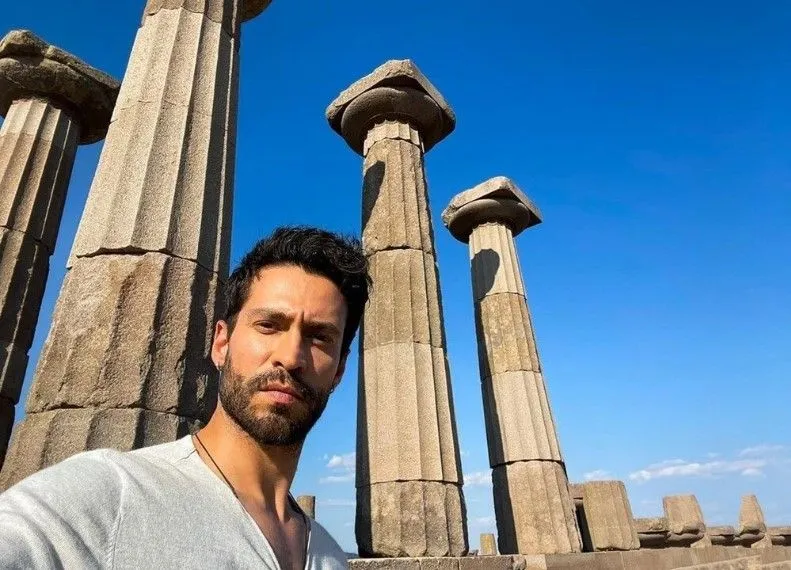 Barış Manço'yu canlandıracak Ekin Koç: Korkuyorum