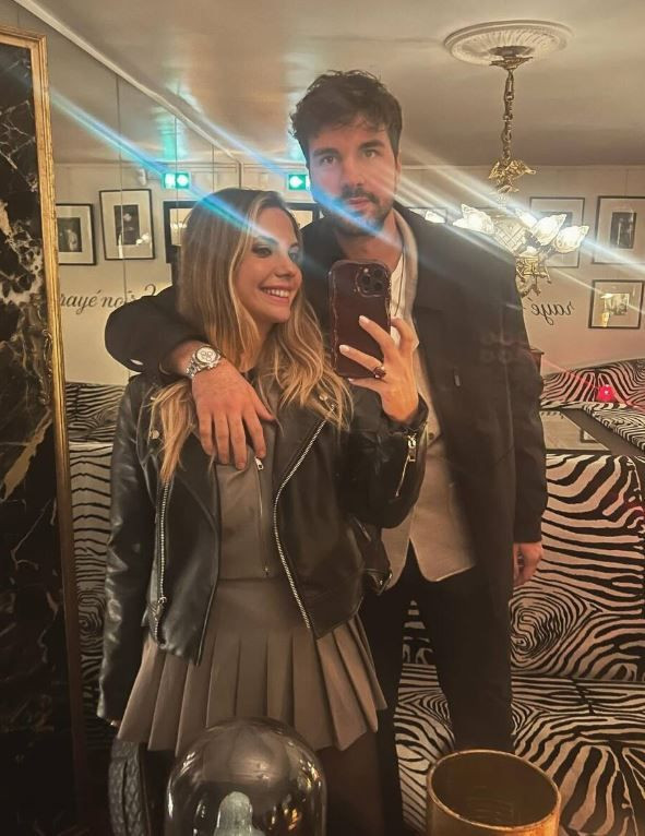 Eda Ece ile Buğrahan Tuncer'in romantik Paris tatili